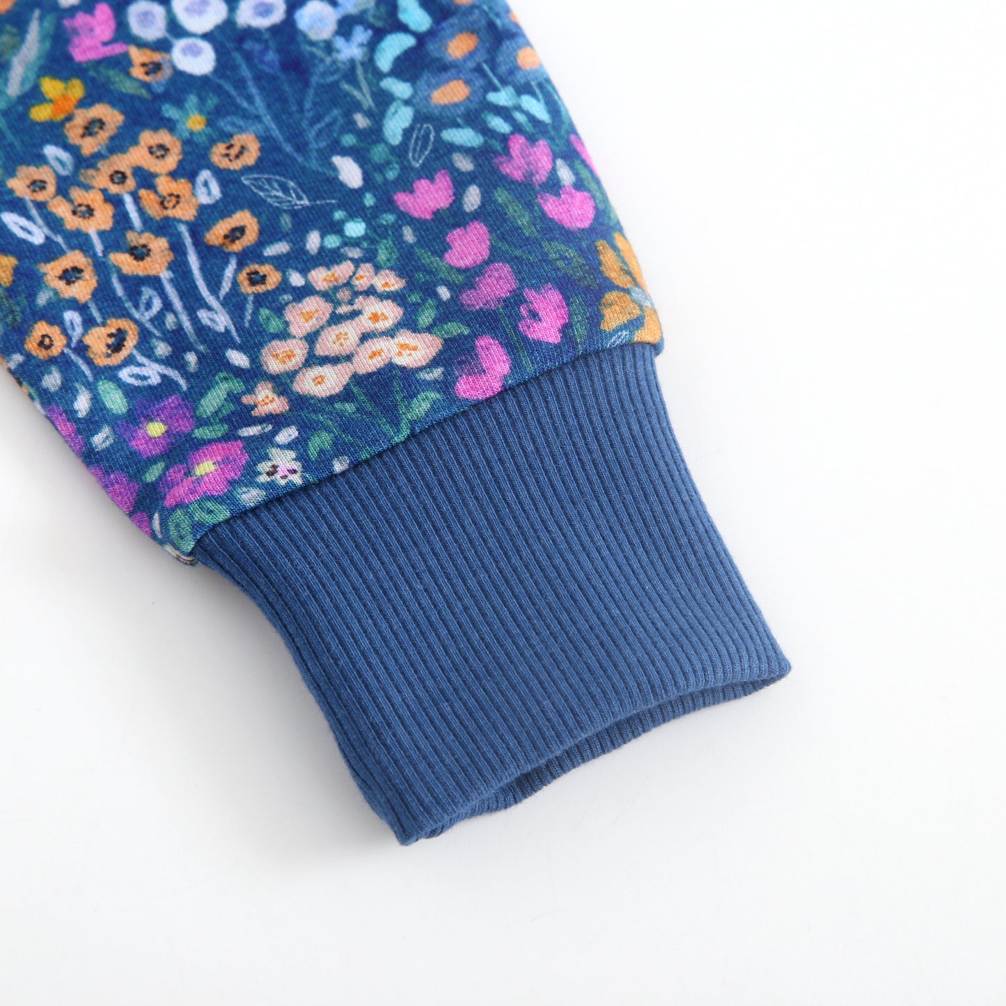 Pullover - Dark Teal Wildflowers