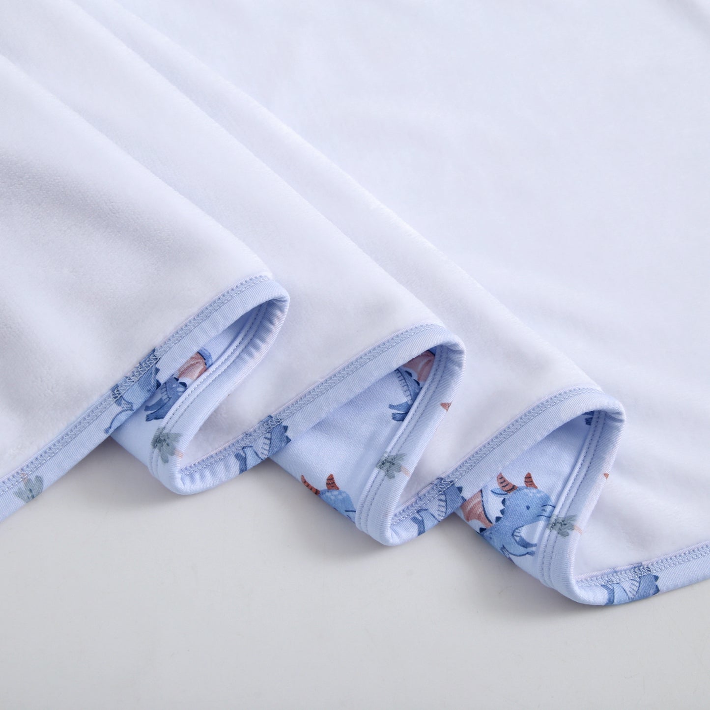 Bamboo/Plush Blanket - 50x70 - Dragons