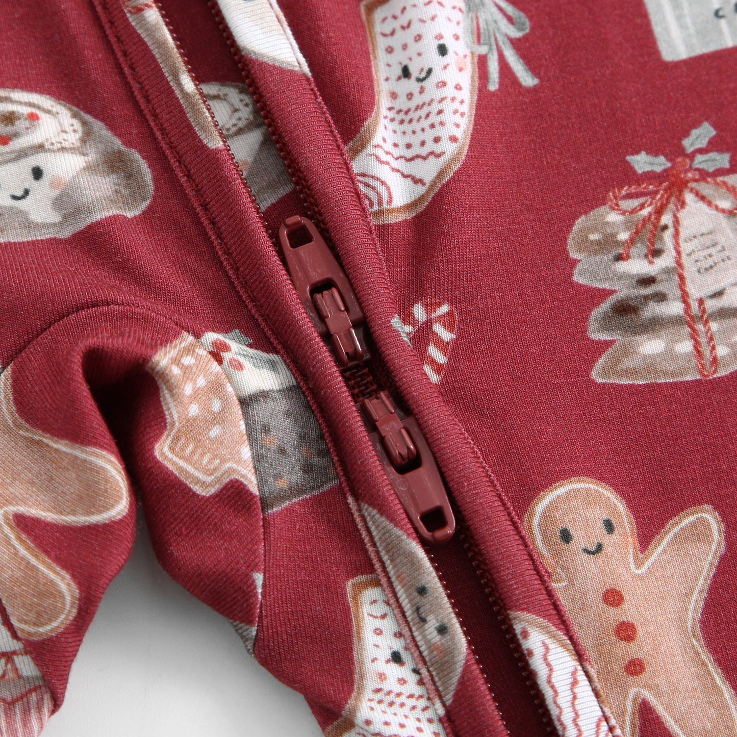 Bamboo Zip Sleeper - Christmas Treats