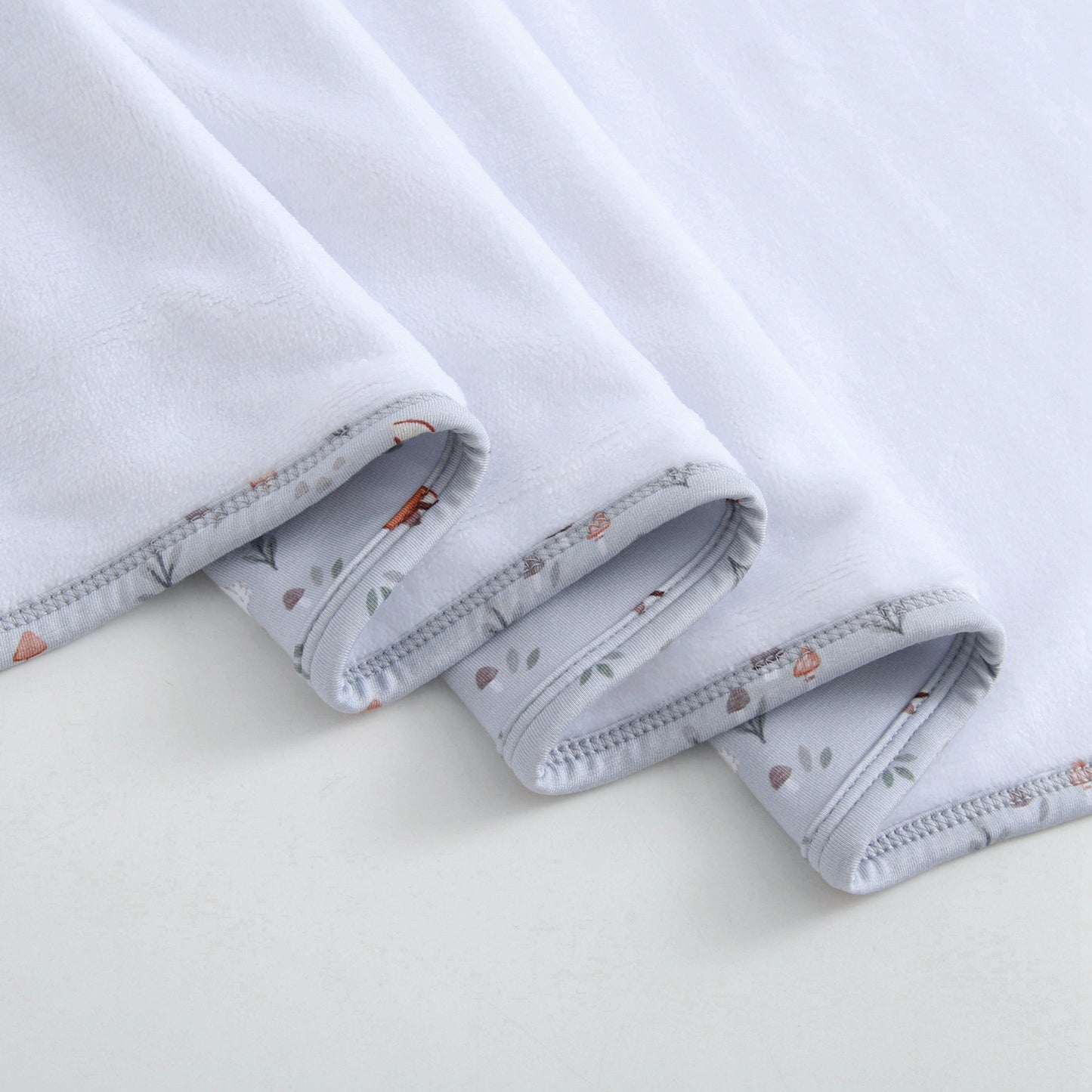 Bamboo/Plush Blanket - 50x70 - Woodland Animals